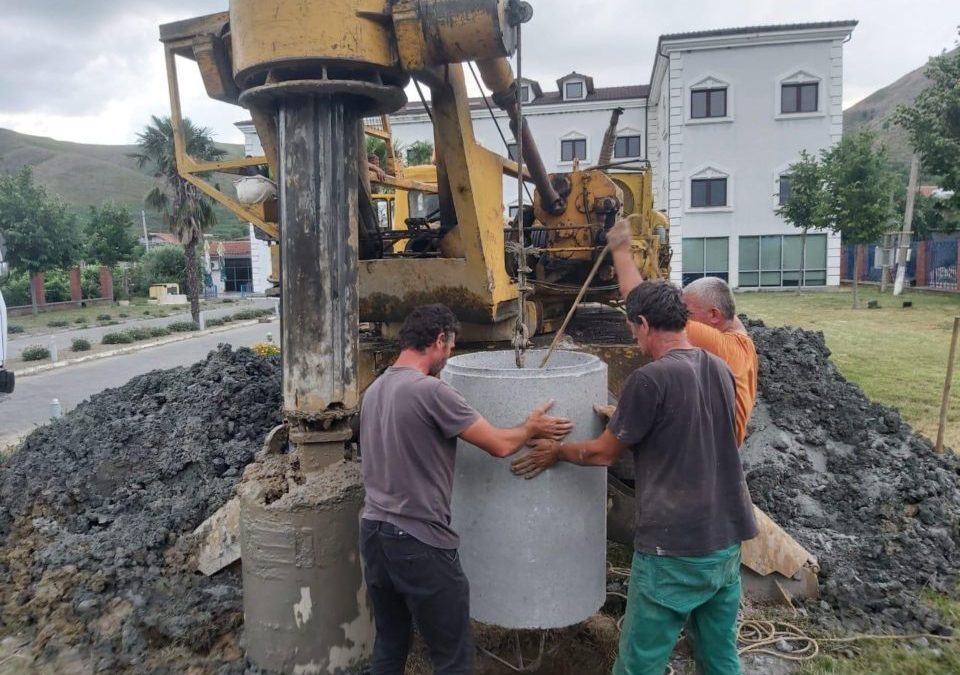 Ndërtimi i puseve për komunitetin, pjesë e pandarë e projekteve humanitare të AIITC