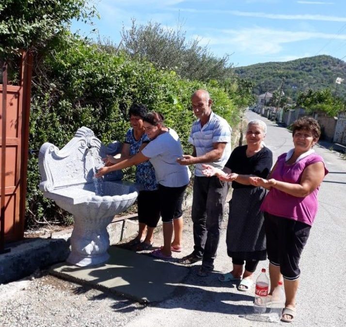 Ndërtimi i puseve në Bashkinë Mamurras dhe në fshatin Radë, pjesë e projekteve të AIITC